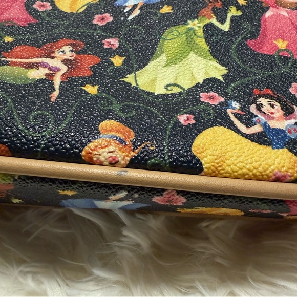 Disney Dooney Princesses Crossbody - Picture 7 of 10